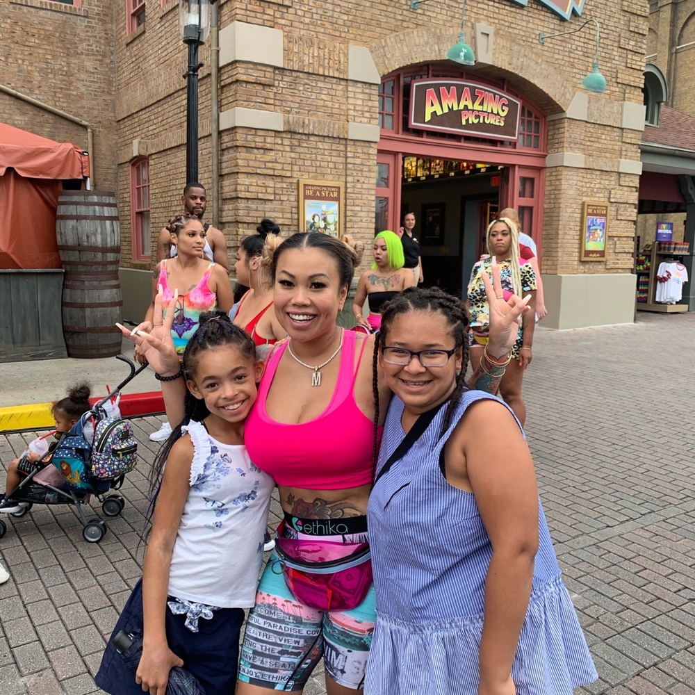 Meet your Posher, Rolanda - Picture 2 of 8